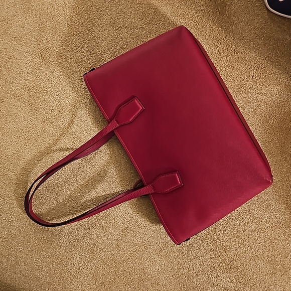 Michael Kors Deep Red Charlie Tote With Small Zip Case NWT Handbag Beautiful - Picture 10 of 14